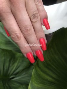 Faux ongles avec vernis semi permanent