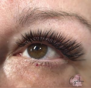 Extensions de cils volume russe 4D